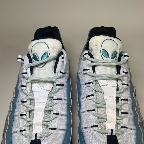 Nike Air Max 95 Aliens Sneakers - Picture 9 of 10